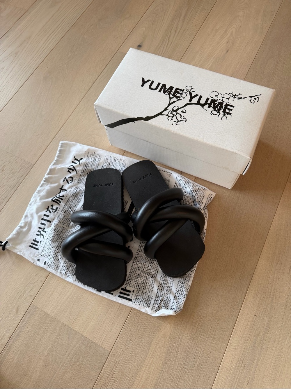 Yume Yume Women’s Black Knotted Slide Sandals